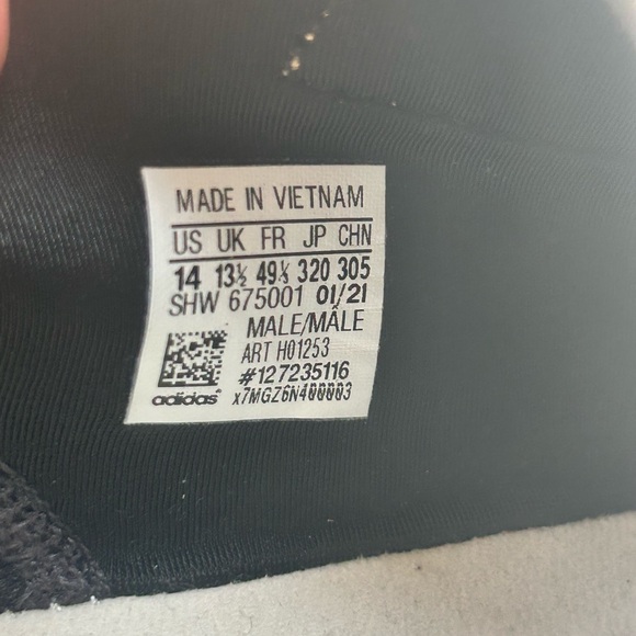 Adidas Originals NMD_R1.V2 Carbon Savannah - Picture 9 of 9